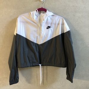 Nike colorblock cropped windbreaker